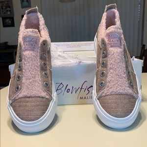 NIB, Blowfish Malibu, Playdoe SHR Sneaker, 7.5M